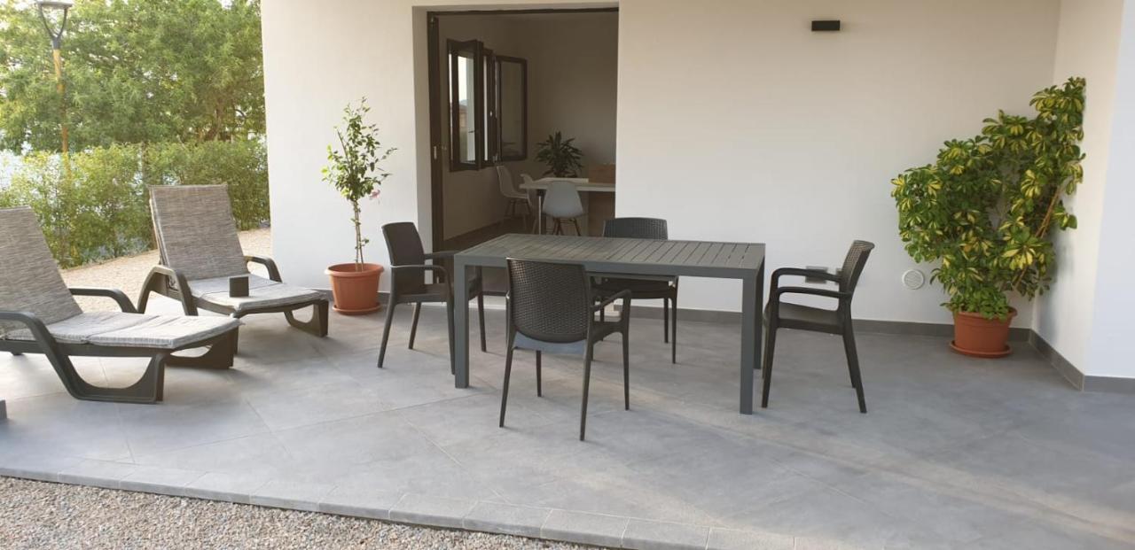 B&B Juniperus SantʼAnna Arresi Екстериор снимка